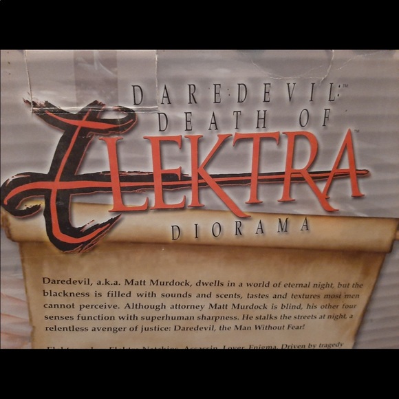 Death of Elektra Diorama Statue - Picture 7 of 7